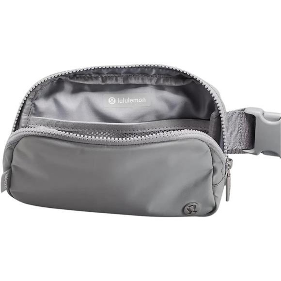 Lululemon Everywhere Belt Bag‎ 1L (Silver Drop) Adjustable One Size Athletica - Picture 3 of 6